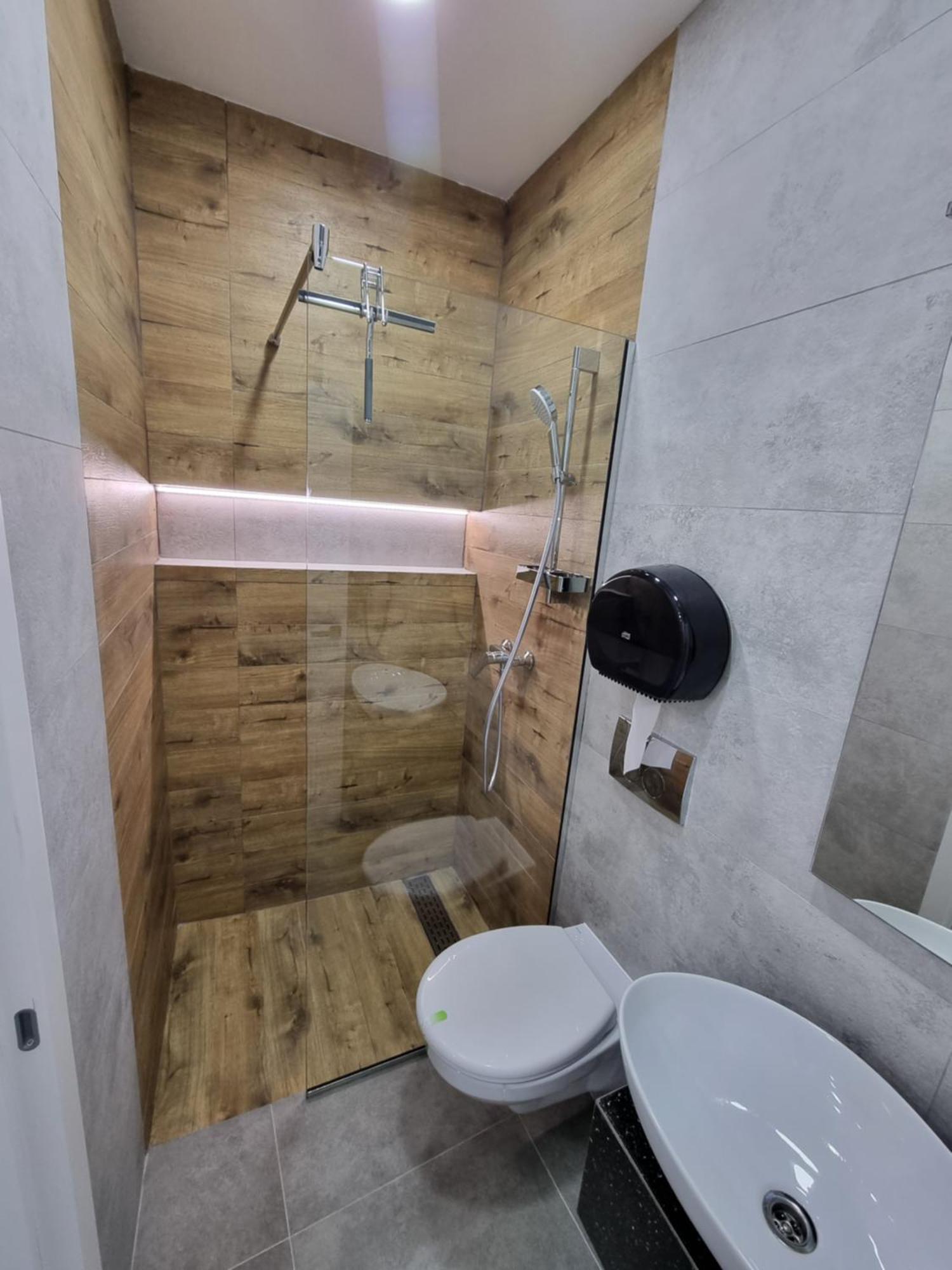 Casa Chiper - Apartament Parter Brasov Luaran gambar