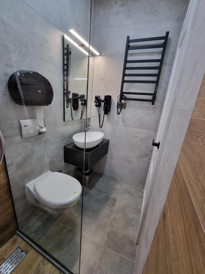 Casa Chiper - Apartament Parter Brasov Luaran gambar